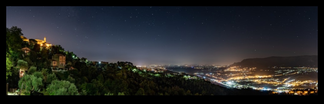אורות העיר: נופי לילה מאירים יופי אורבני