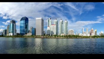 אורבן אודיסיאה II: ניווט נופי עיר על פני תרבויות שונות