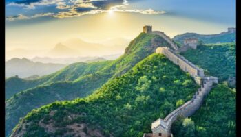 פלאי נוף: גילוי התצוגות המרהיבות של הטבע