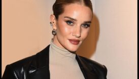 זוהר מבריק: משקף זוהר בתסרוקות חלקות